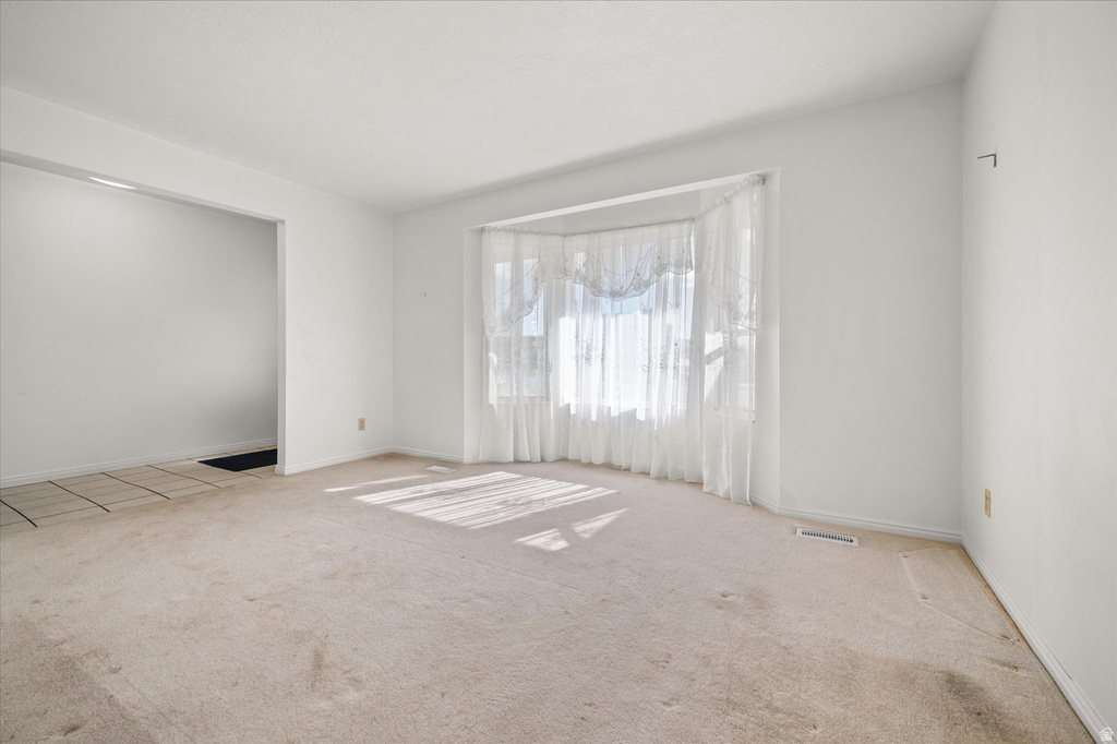 370 W 5600 S Washington Terrace, UT 84405