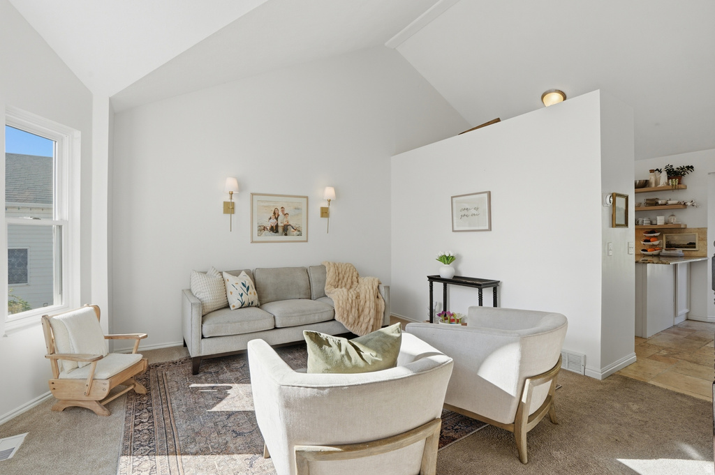 5466 W ARISTADA AVE West Jordan, UT 84081