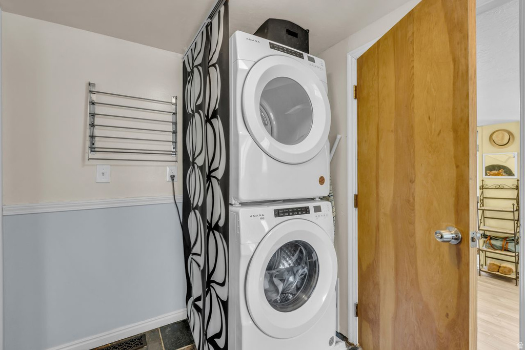 1131 E EMERSON AVE Salt Lake City, UT 84105