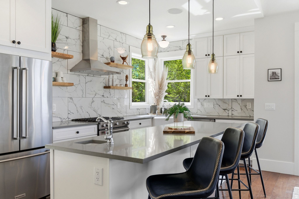 11623 S BROADVIEW WAY Sandy, UT 84092