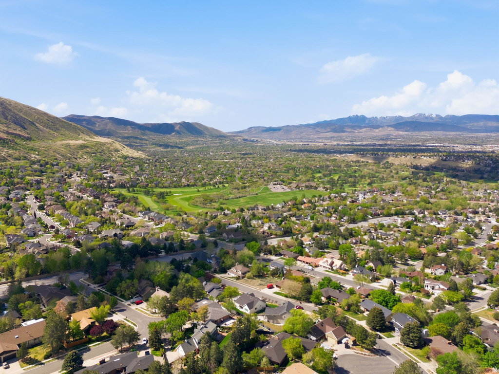 11623 S BROADVIEW WAY Sandy, UT 84092