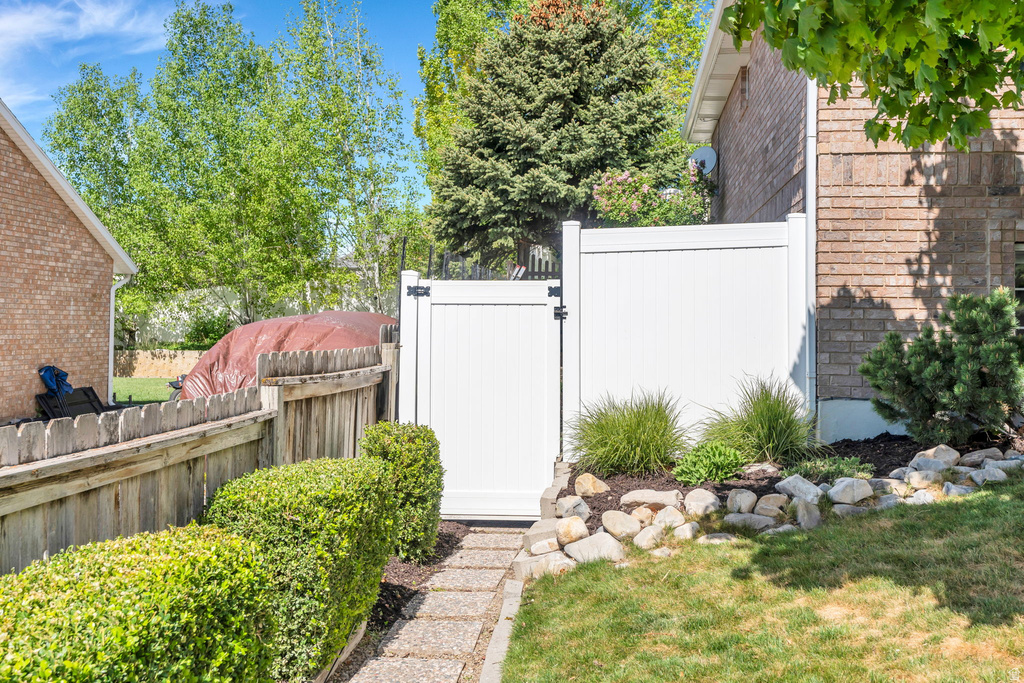 527 N 1180 E Pleasant Grove, UT 84062