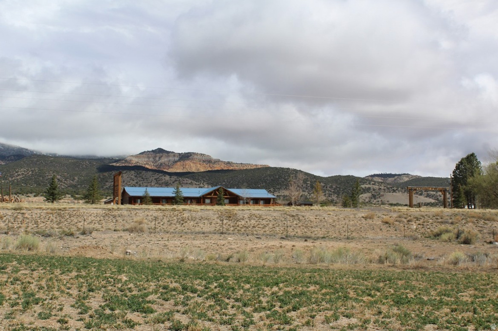 1750 S HIGHWAY 24 Lyman, UT 84749