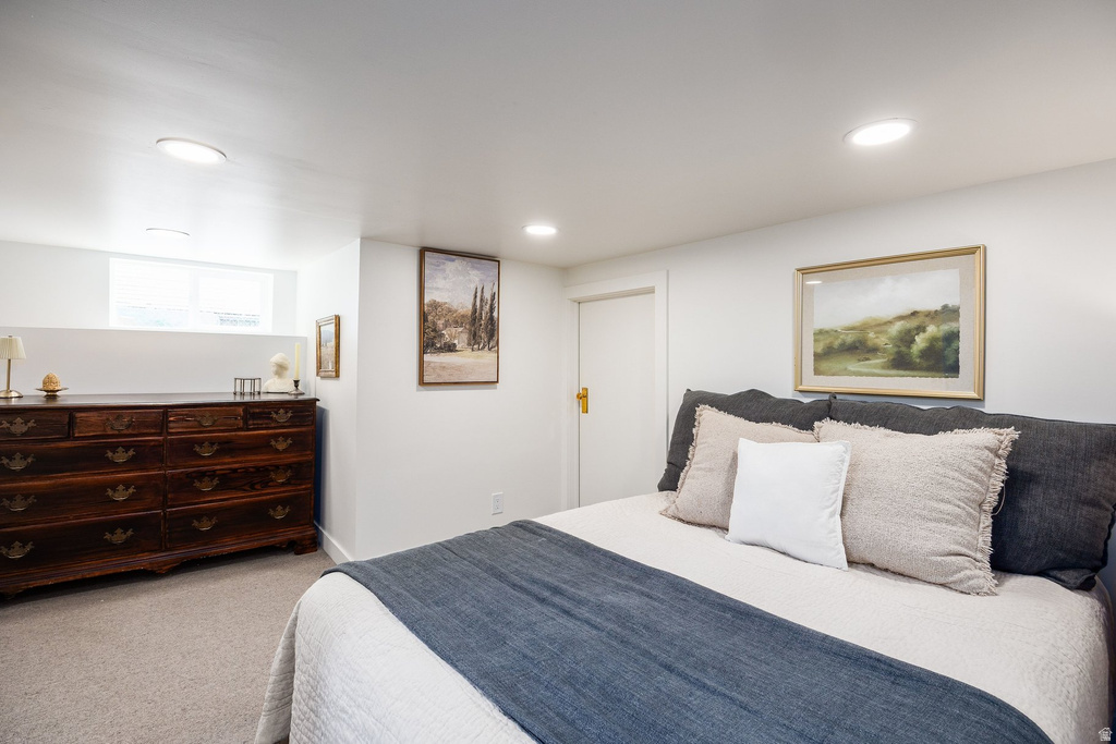 853 S LAKE ST Salt Lake City, UT 84105