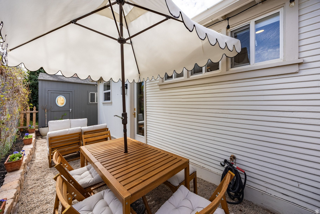 853 S LAKE ST Salt Lake City, UT 84105