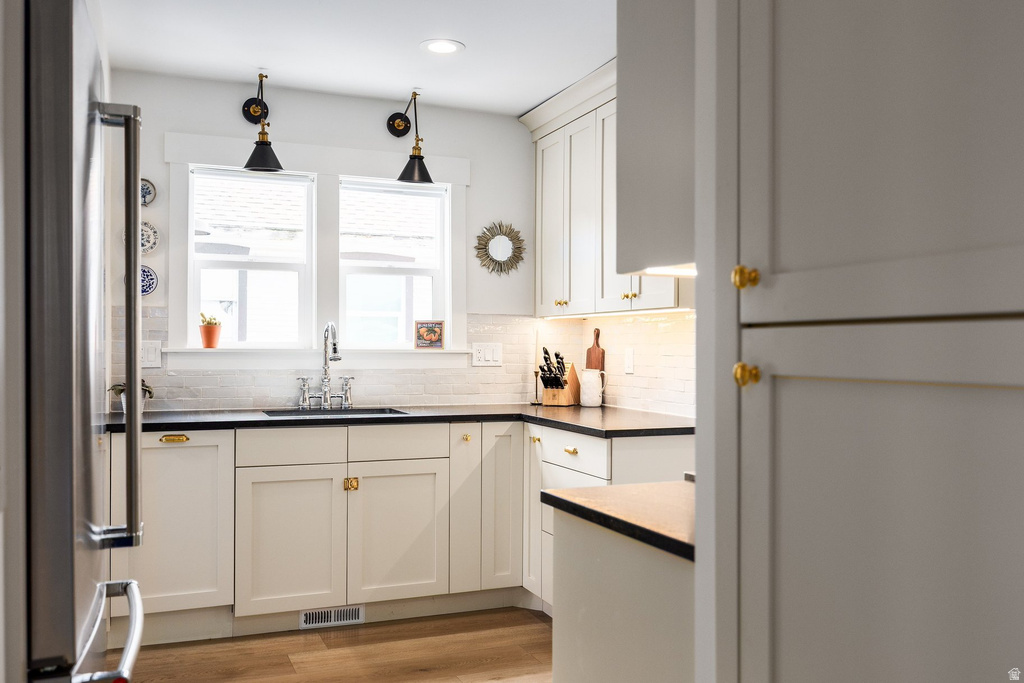 853 S LAKE ST Salt Lake City, UT 84105