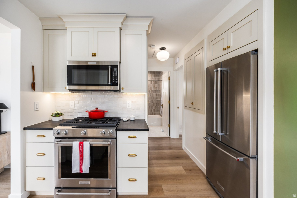 853 S LAKE ST Salt Lake City, UT 84105