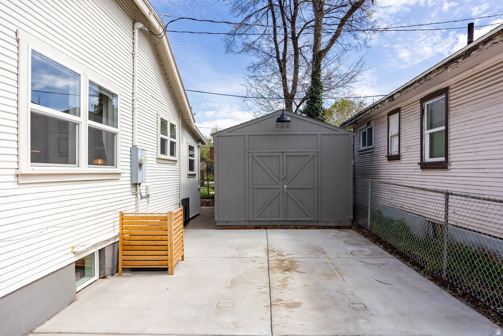 853 S LAKE ST Salt Lake City, UT 84105