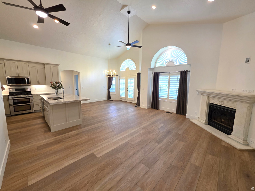 11176 S MIDAS TRAIL RD South Jordan, UT 84095