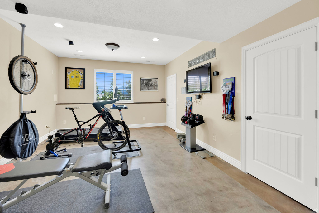 10257 S MCKINLEY PARK LN South Jordan, UT 84095