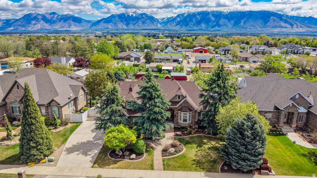 10257 S MCKINLEY PARK LN South Jordan, UT 84095