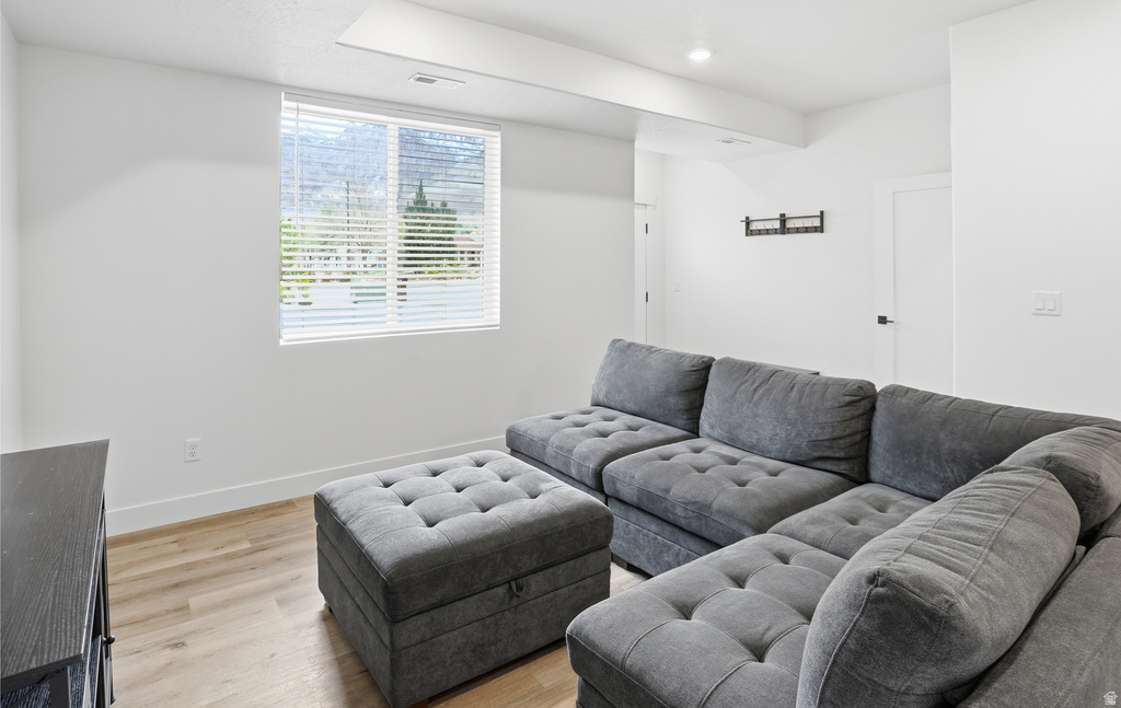 1298 E 1640 S Ogden, UT 84404