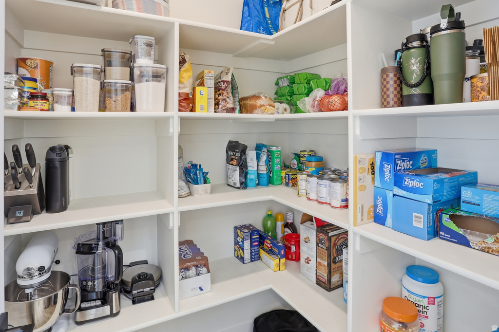 1298 E 1640 S Ogden, UT 84404