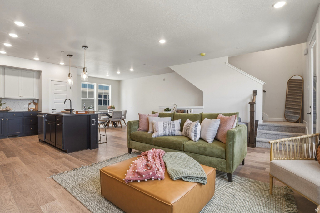 5067 W RAMBUTAN WAY South Jordan, UT 84009