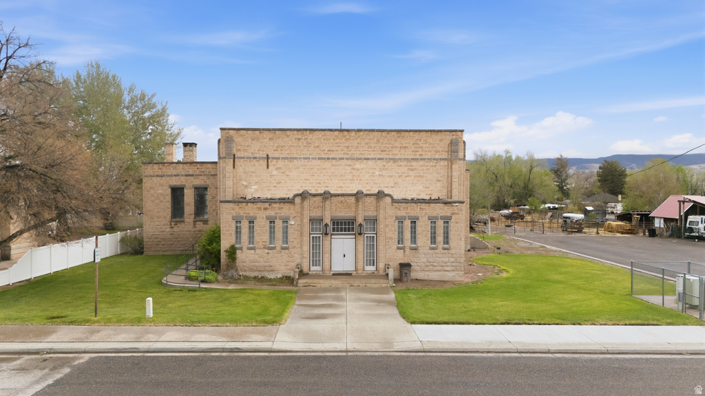 35 S Center St, Elsinore, UT 84724