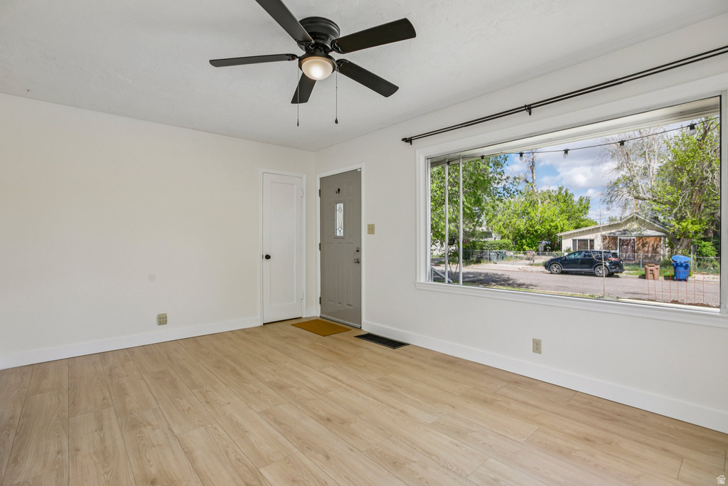 849 W MONTAGUE AVE Salt Lake City, UT 84104