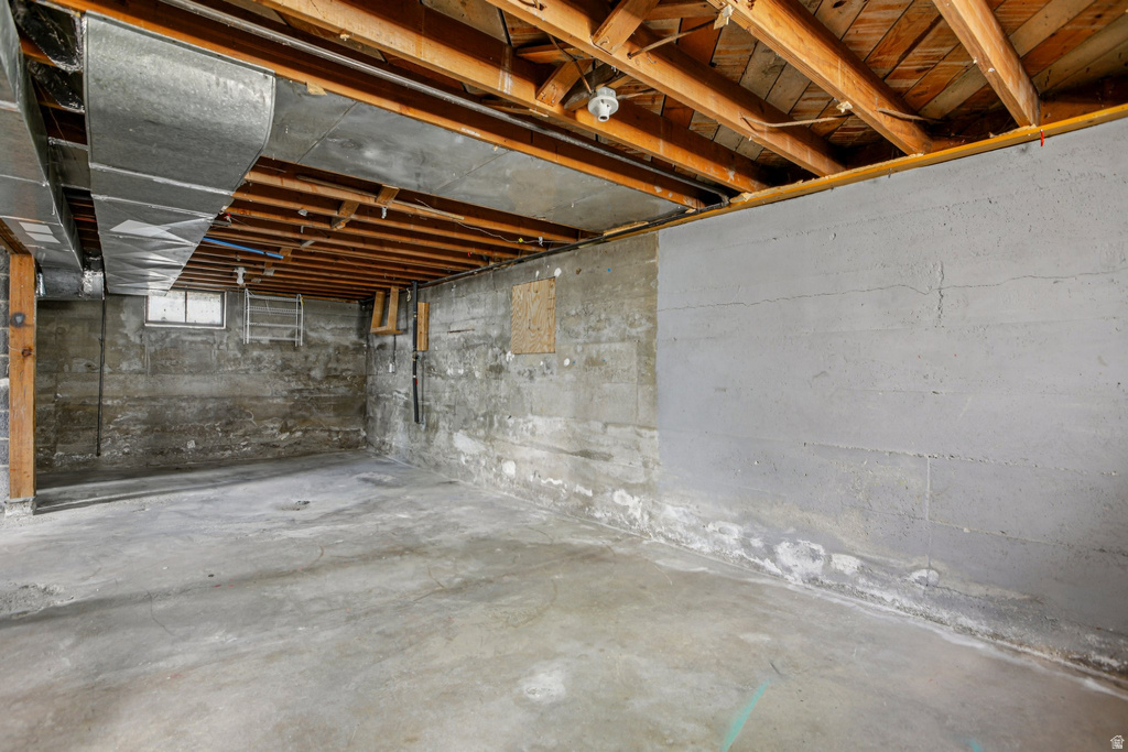 849 W MONTAGUE AVE Salt Lake City, UT 84104