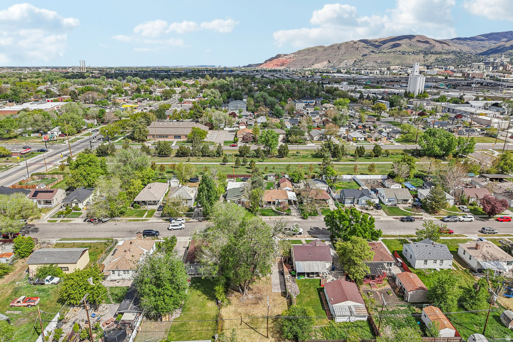 849 W MONTAGUE AVE Salt Lake City, UT 84104