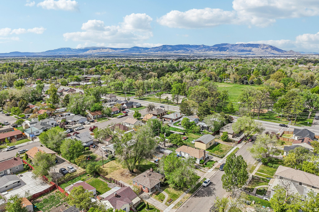 849 W MONTAGUE AVE Salt Lake City, UT 84104