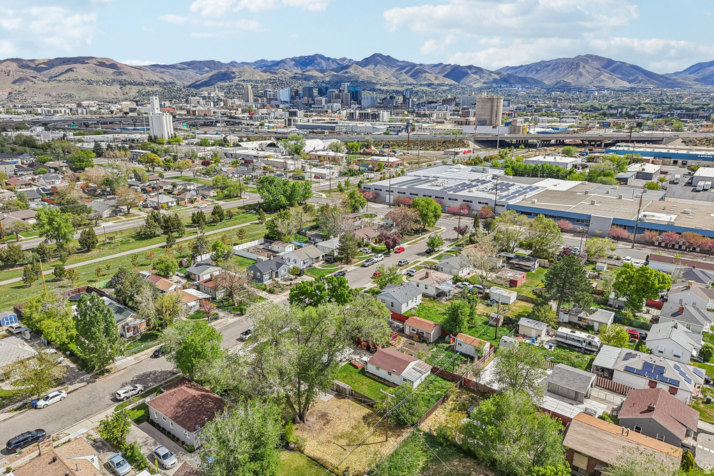 849 W MONTAGUE AVE Salt Lake City, UT 84104