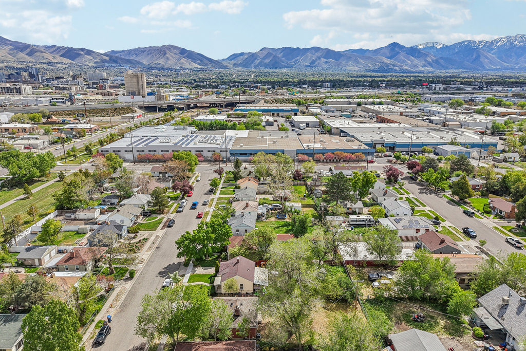 849 W MONTAGUE AVE Salt Lake City, UT 84104