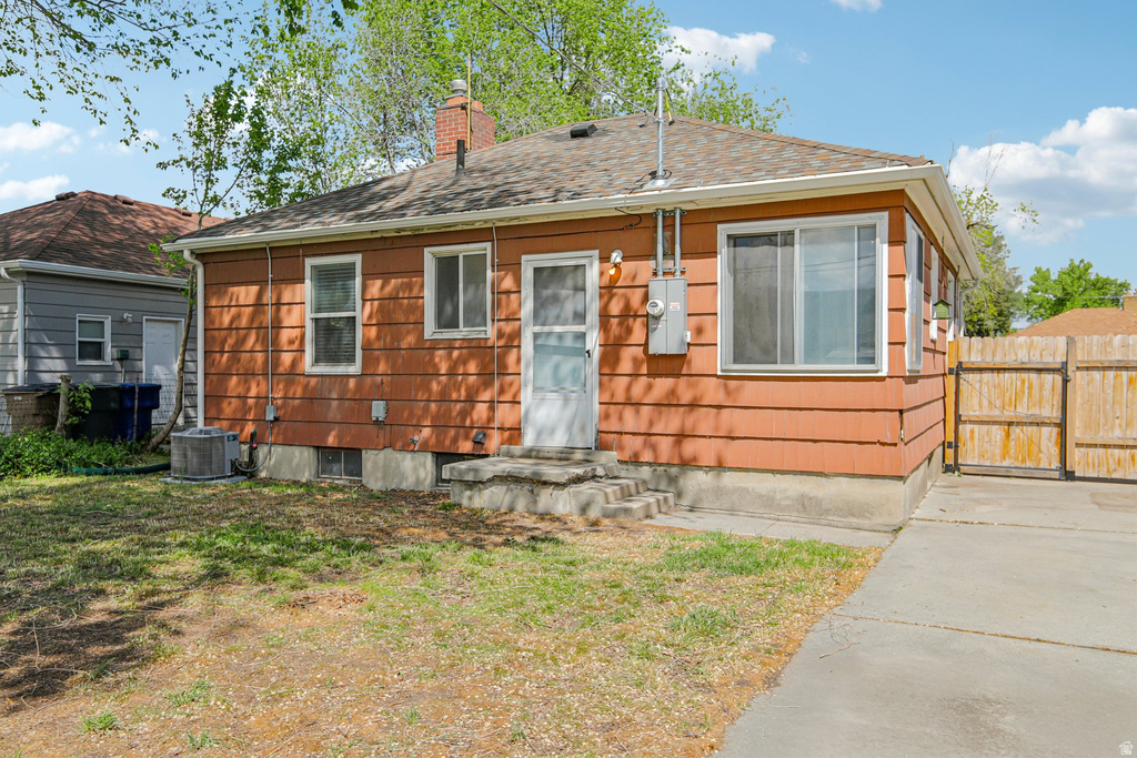 849 W MONTAGUE AVE Salt Lake City, UT 84104