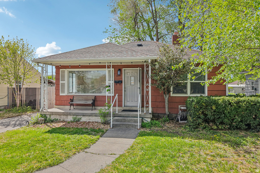 849 W MONTAGUE AVE Salt Lake City, UT 84104