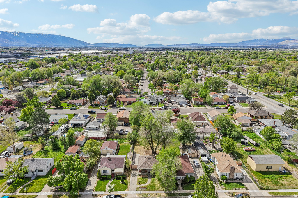 849 W MONTAGUE AVE Salt Lake City, UT 84104