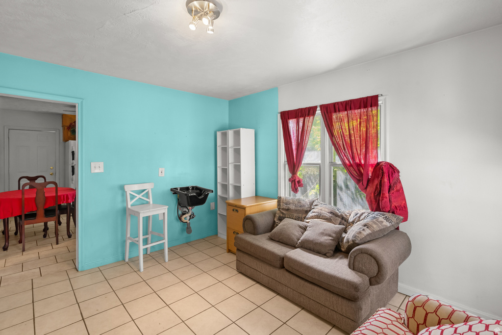 24 E LOUISE AVE South Salt Lake, UT 84115