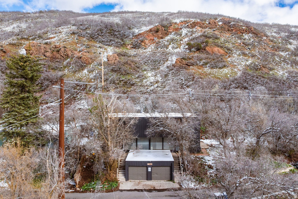 6715 E QUARTER MILE RD Salt Lake City, UT 84108