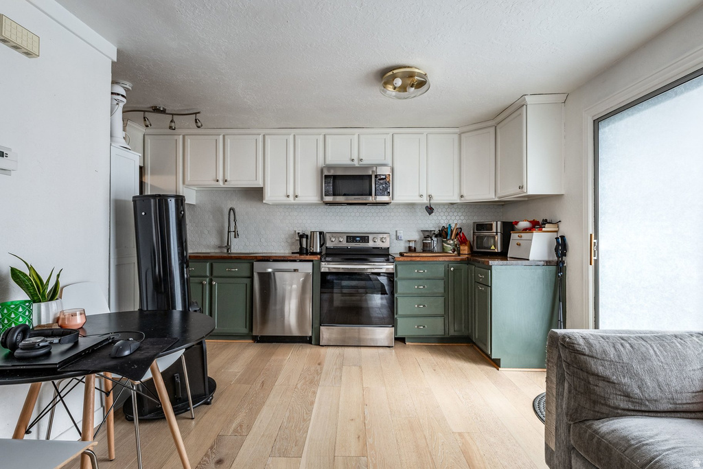 6715 E QUARTER MILE RD Salt Lake City, UT 84108