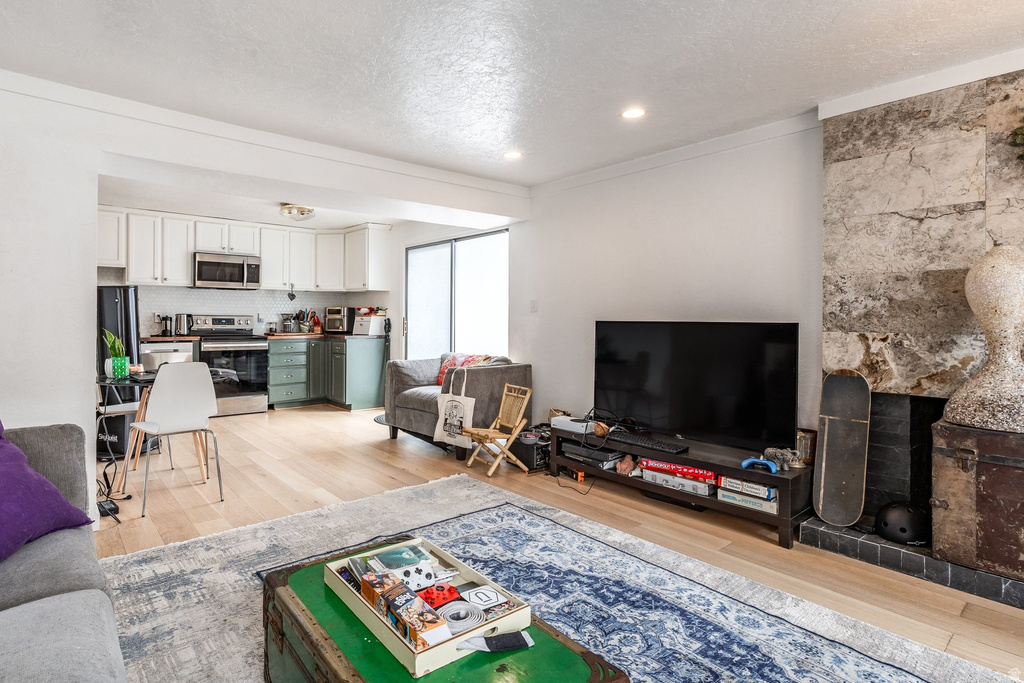 6715 E QUARTER MILE RD Salt Lake City, UT 84108