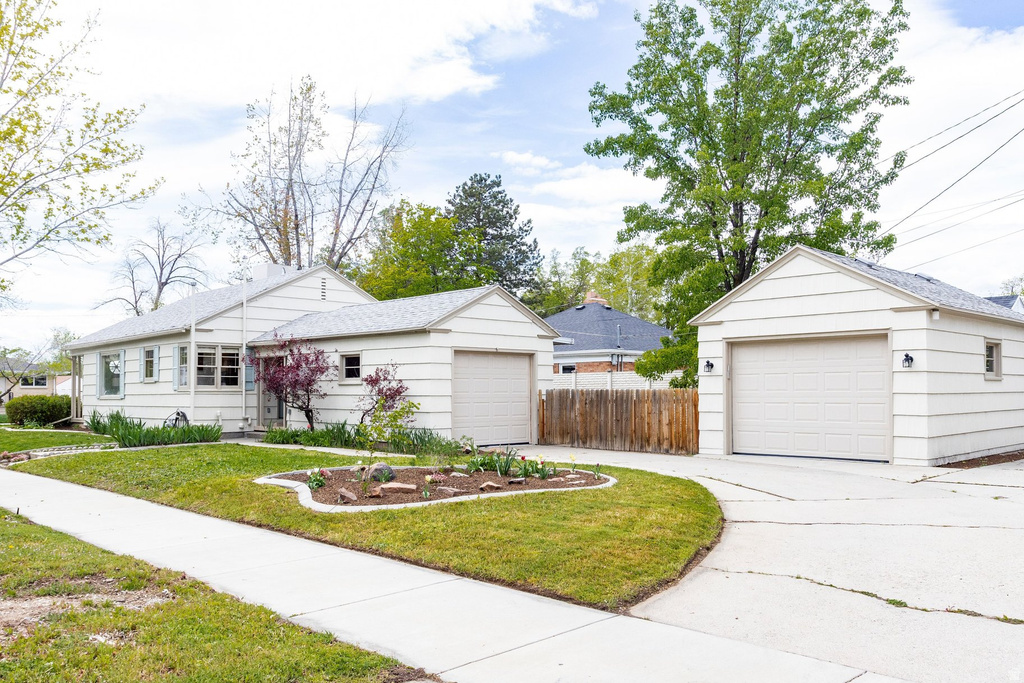 1649 E STRATFORD AVE Salt Lake City, UT 84106