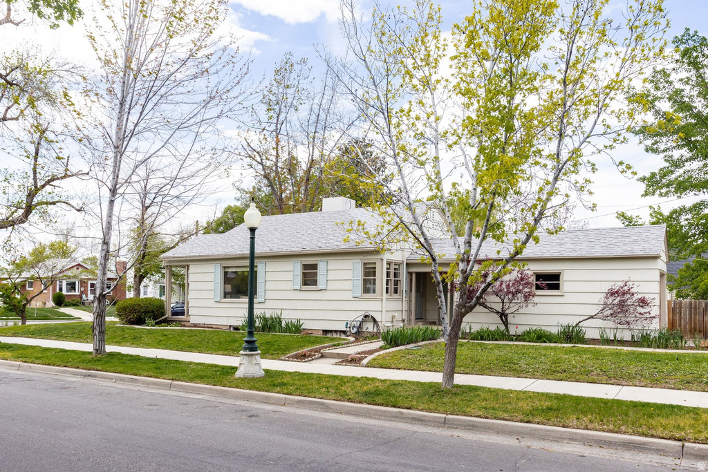 1649 E STRATFORD AVE Salt Lake City, UT 84106