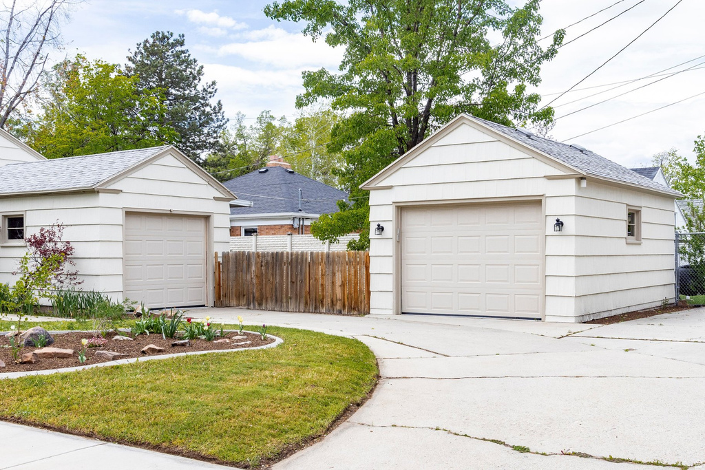 1649 E STRATFORD AVE Salt Lake City, UT 84106