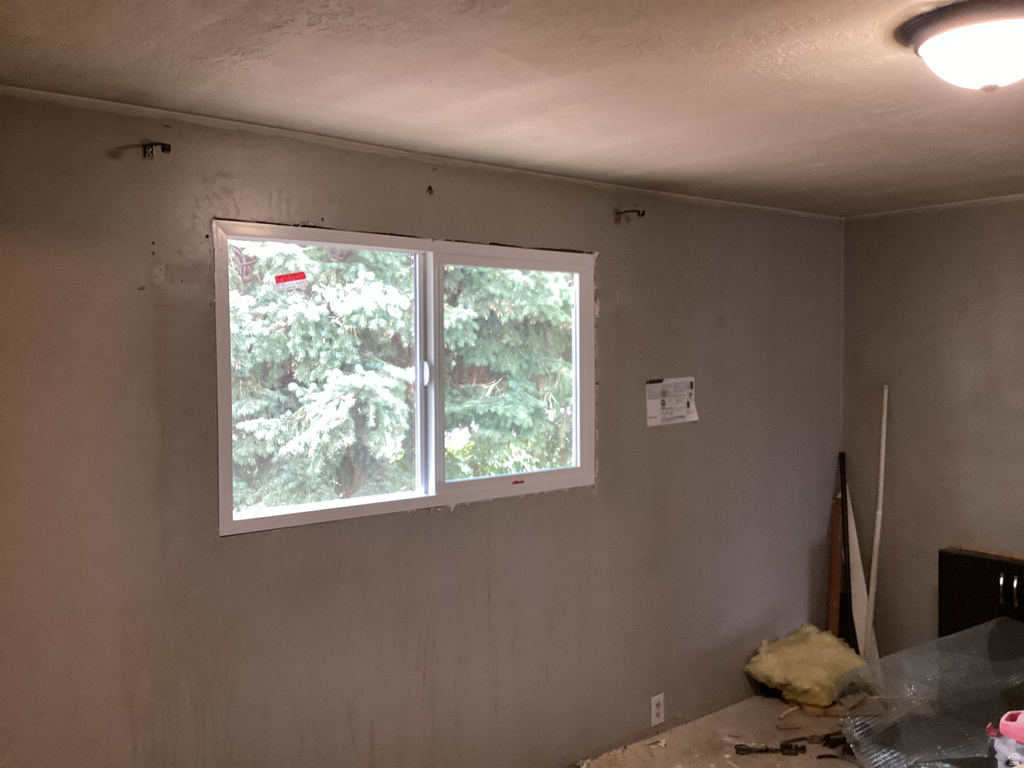 684 W FLEETWOOD DR Tooele, UT 84074