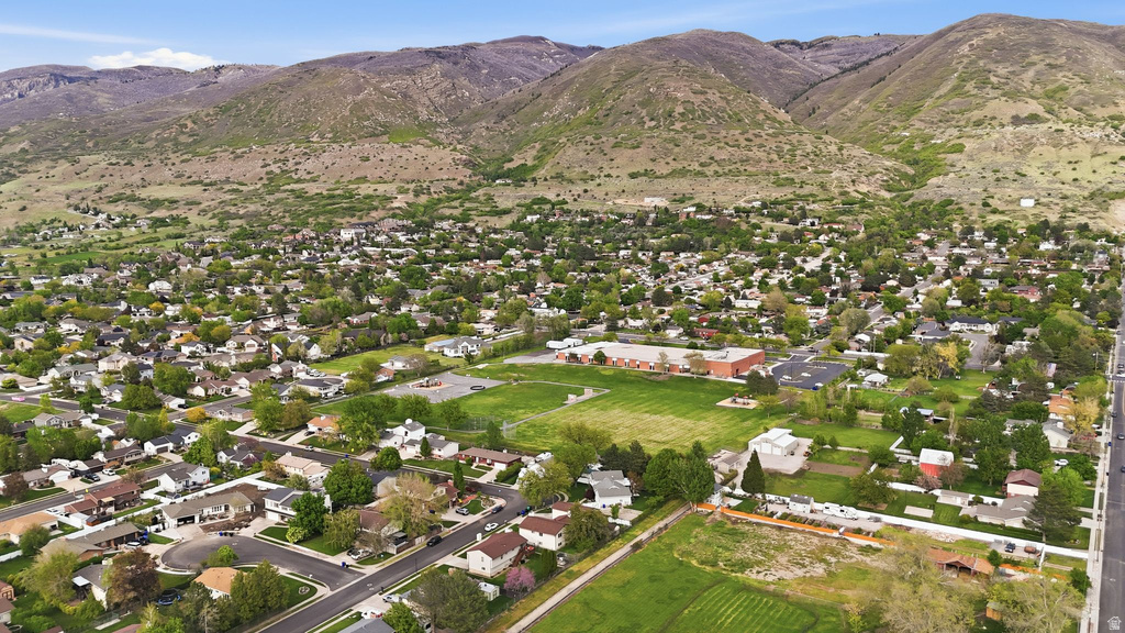 257 W 1125 N Centerville, UT 84014