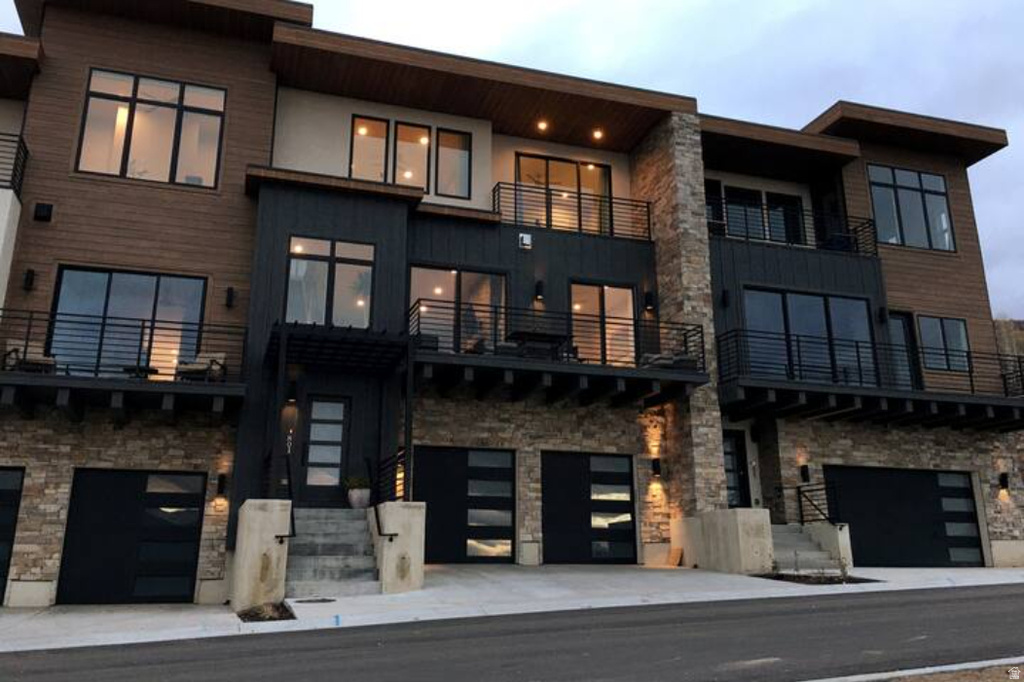 801 E KLAIM DR DR Hideout, UT 84036