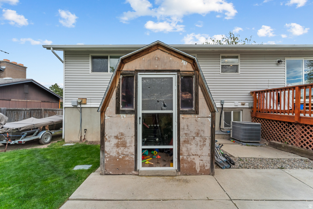 4884 S HUNTINGTON RD Taylorsville, UT 84129