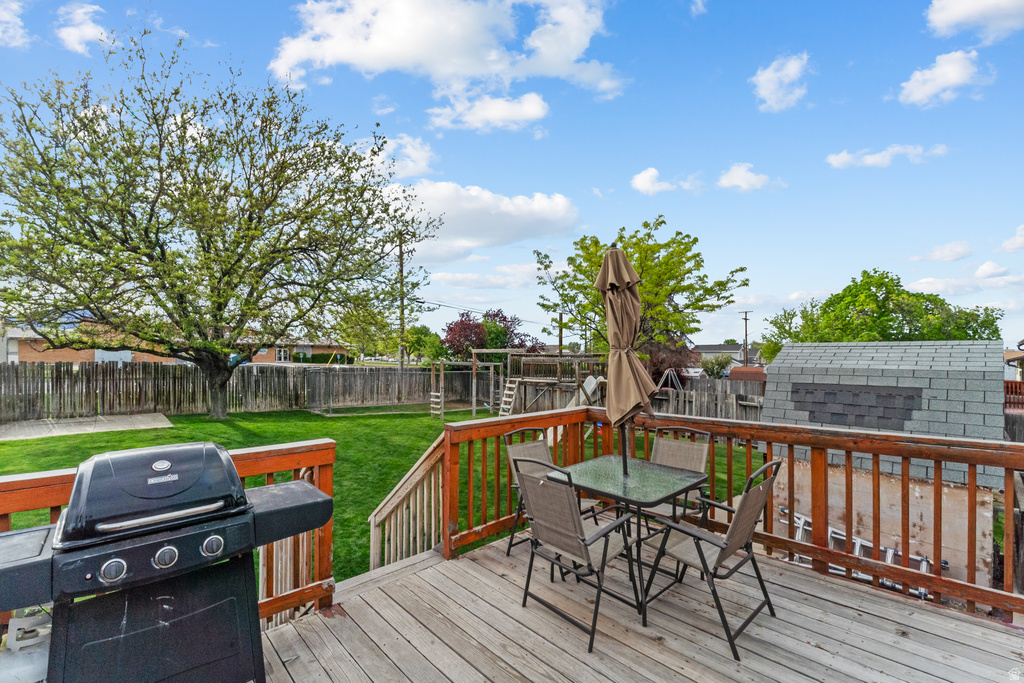 4884 S HUNTINGTON RD Taylorsville, UT 84129