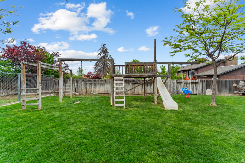 4884 S HUNTINGTON RD Taylorsville, UT 84129