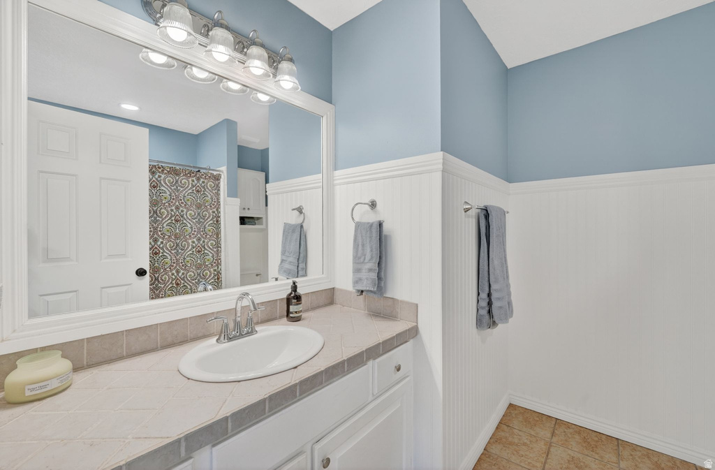 11038 S LONGDALE CIR Sandy, UT 84092