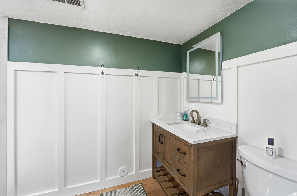 11038 S LONGDALE CIR Sandy, UT 84092