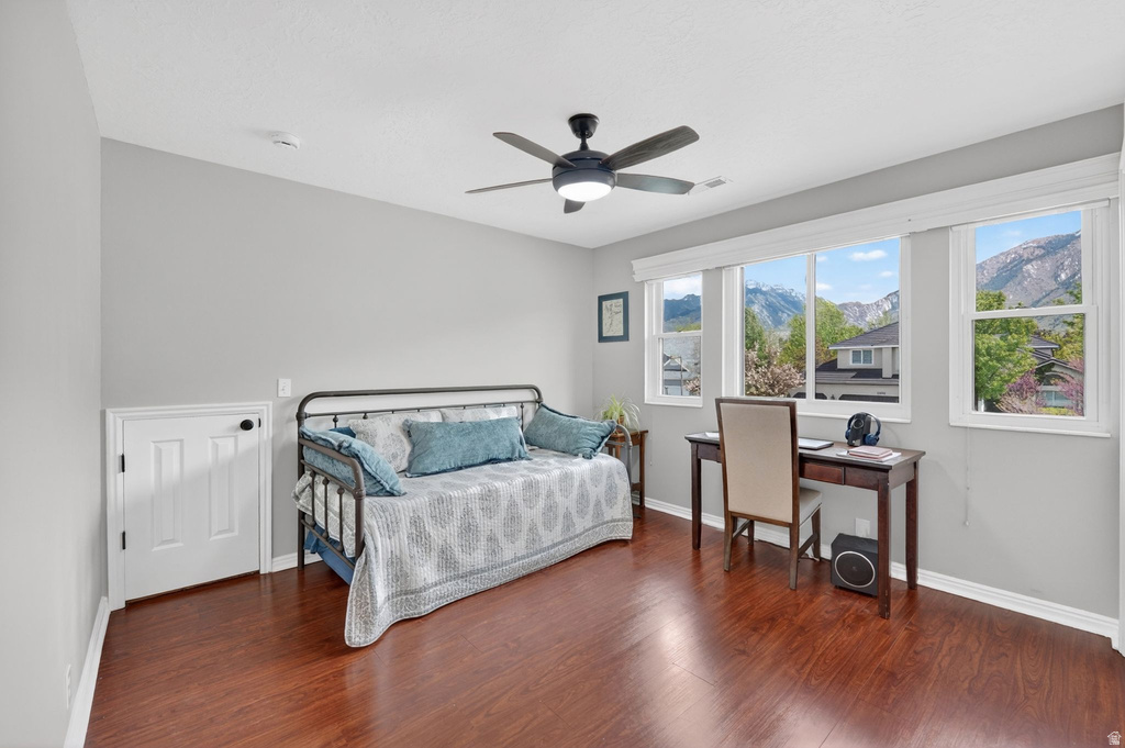 11038 S LONGDALE CIR Sandy, UT 84092