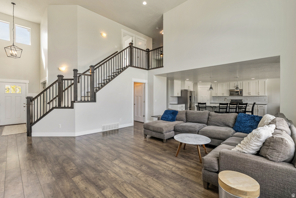 4272 N 400 W Lehi, UT 84043