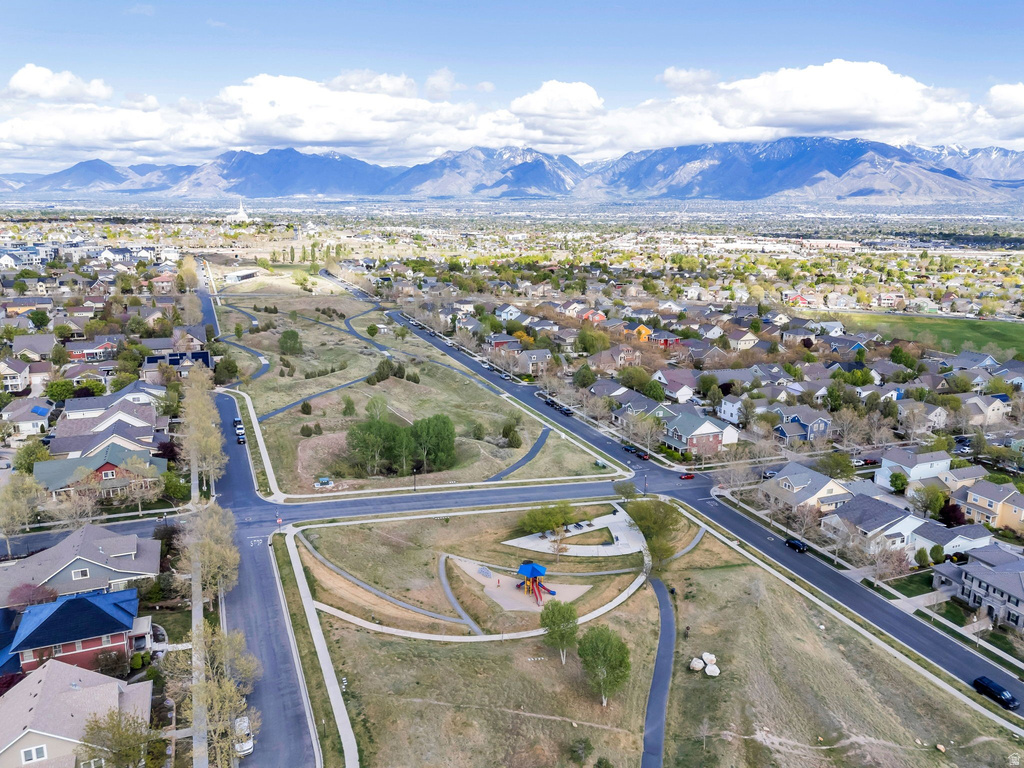 4917 W DAYBREAK PKWY South Jordan, UT 84009