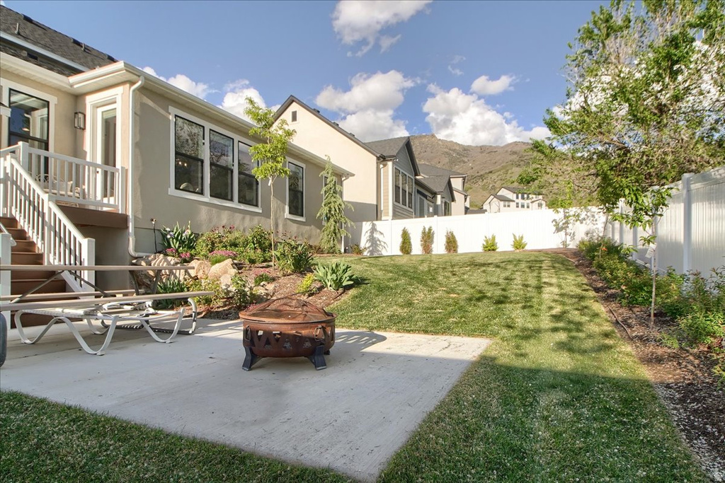 1390 E ORCHARD RIDGE LN Kaysville, UT 84037