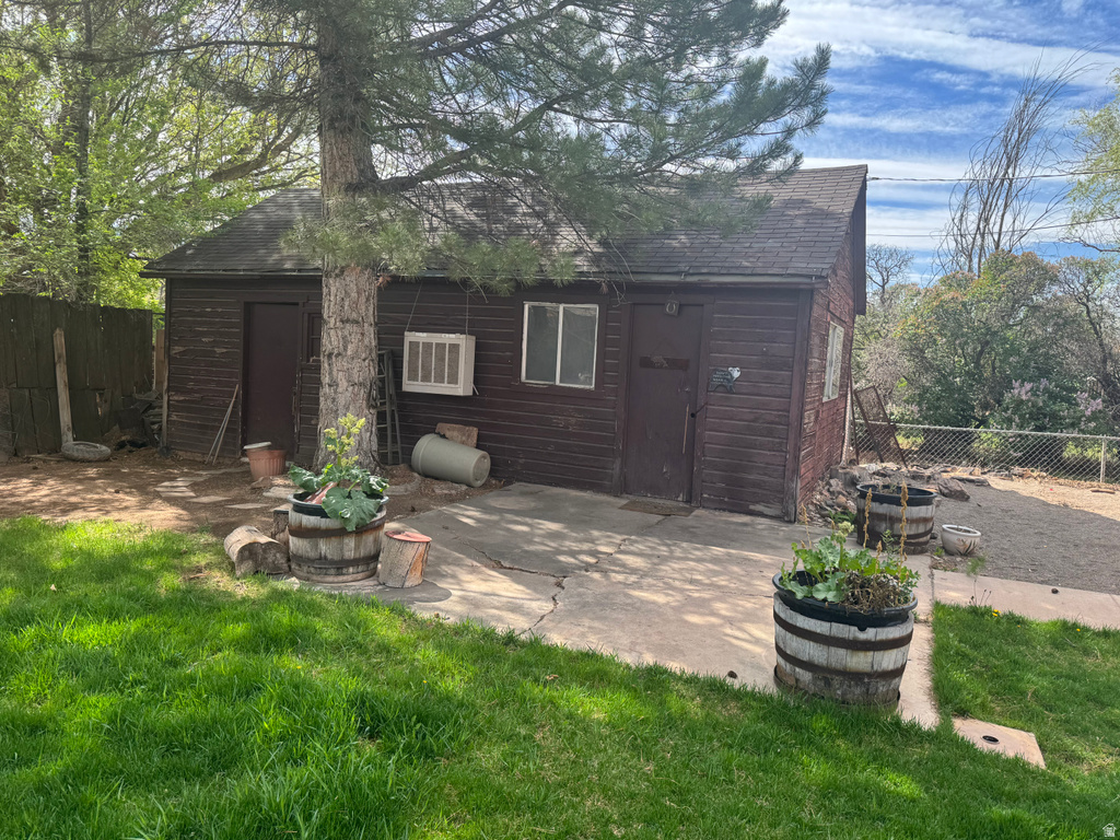 145 S 200 E Richfield, UT 84701