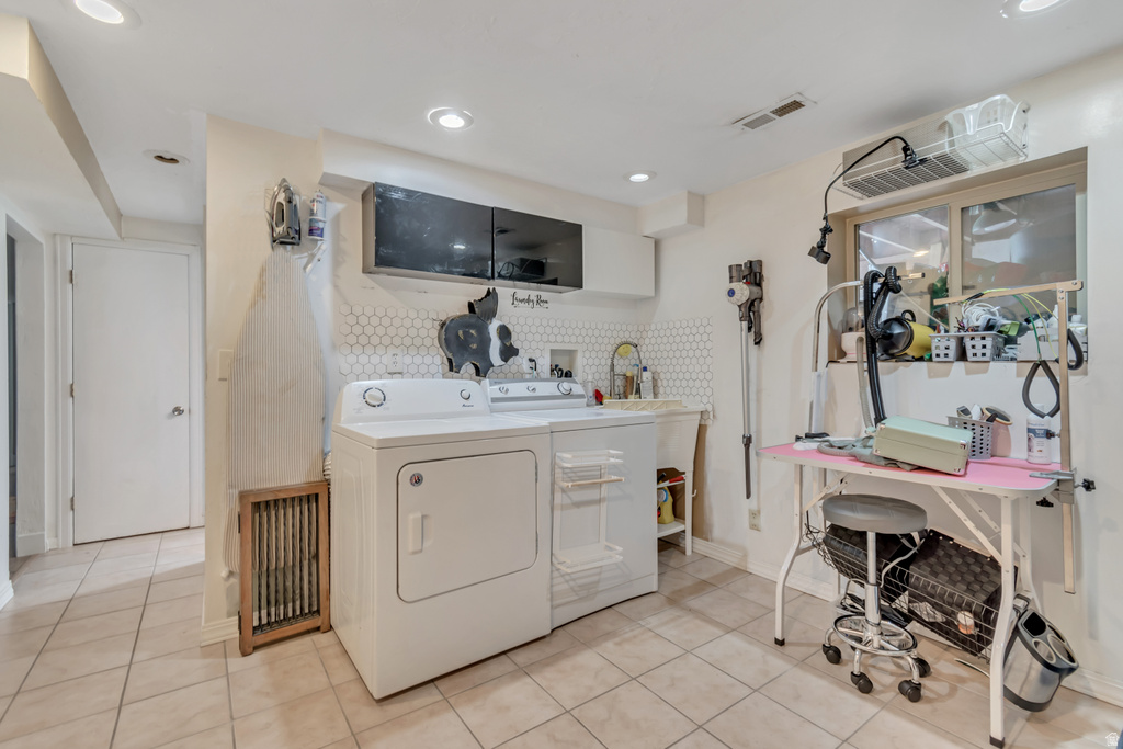 7470 S RAMANEE DR DR Midvale, UT 84047