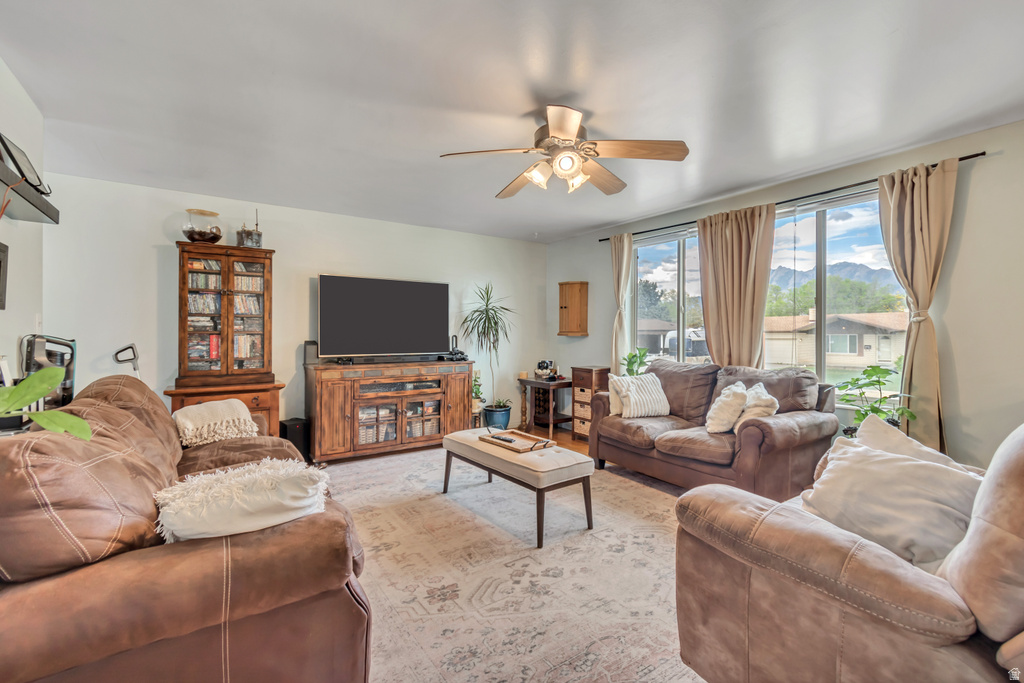 7470 S RAMANEE DR DR Midvale, UT 84047